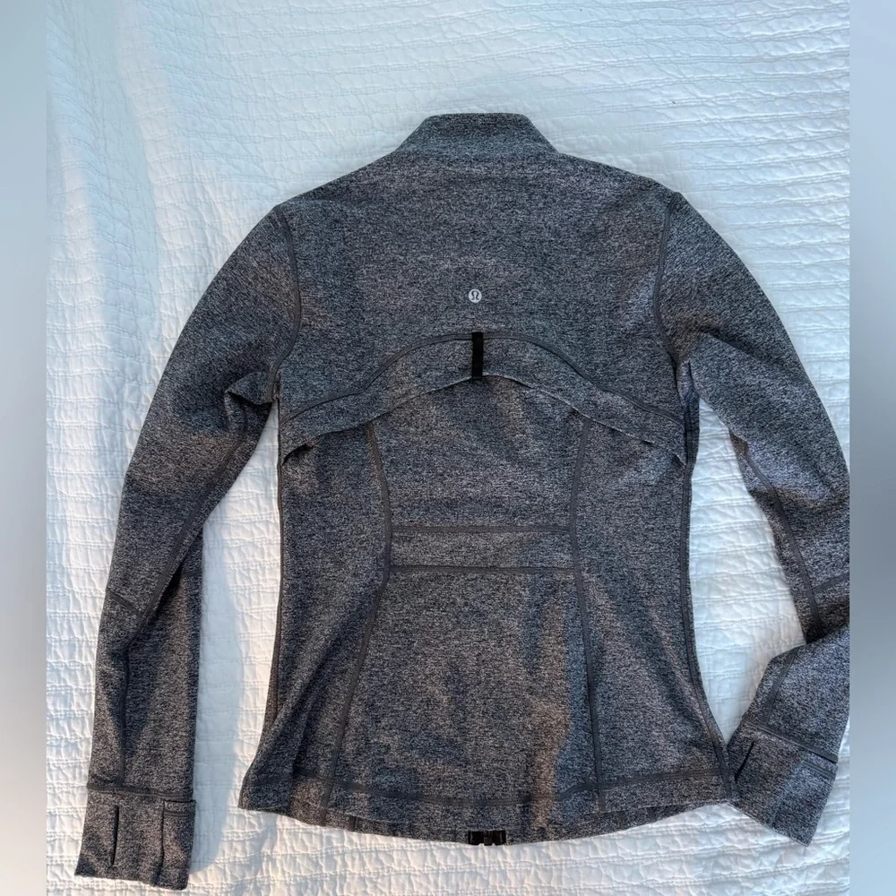 Lululemon Define Jacket Heathered Black, Size 10 - Picture 7 of 8